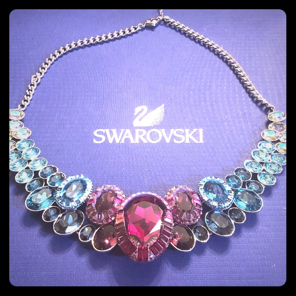 Swarovski Eminence Medium Necklace